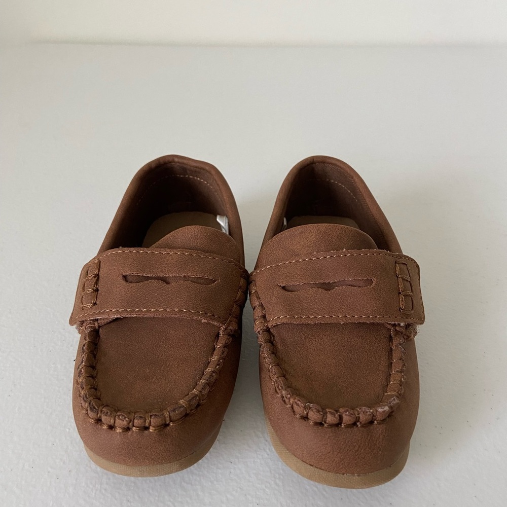 NWOT | Cat & Jack boy’s slip on velcro loafers size 8 - Picture 2 of 7